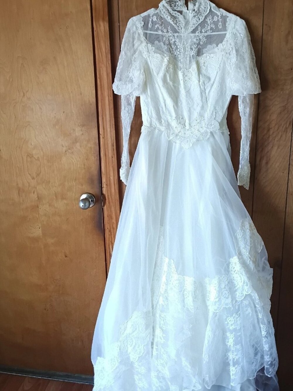 Vintage ADSV White Lace Wedding Dress Long Sleeve High Neck Bridal Gown Train S